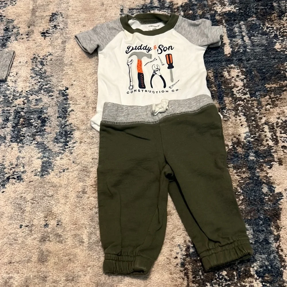 Carters NewBorn Lot (B-3) - Picture 2 of 11